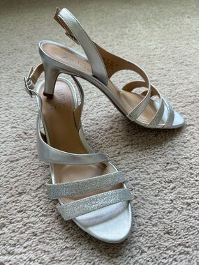 Naturalizer Glitter Strappy Slingback Sandals size 7.5
